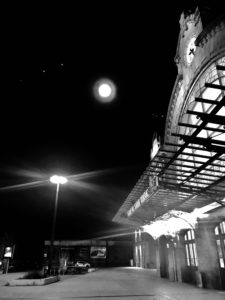 Lire la suite à propos de l’article Moon City