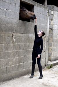 Lire la suite à propos de l’article La fille et le cheval