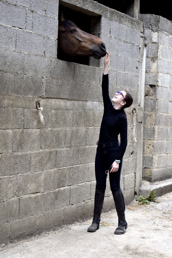 Vous consultez actuellement La fille et le cheval