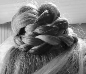 Lire la suite à propos de l’article Chignon